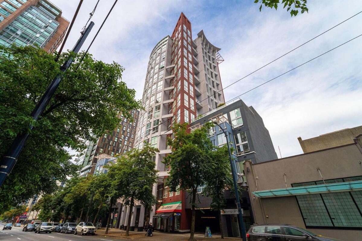 The Urban Loft Nest Apartment Vancouver Exterior photo