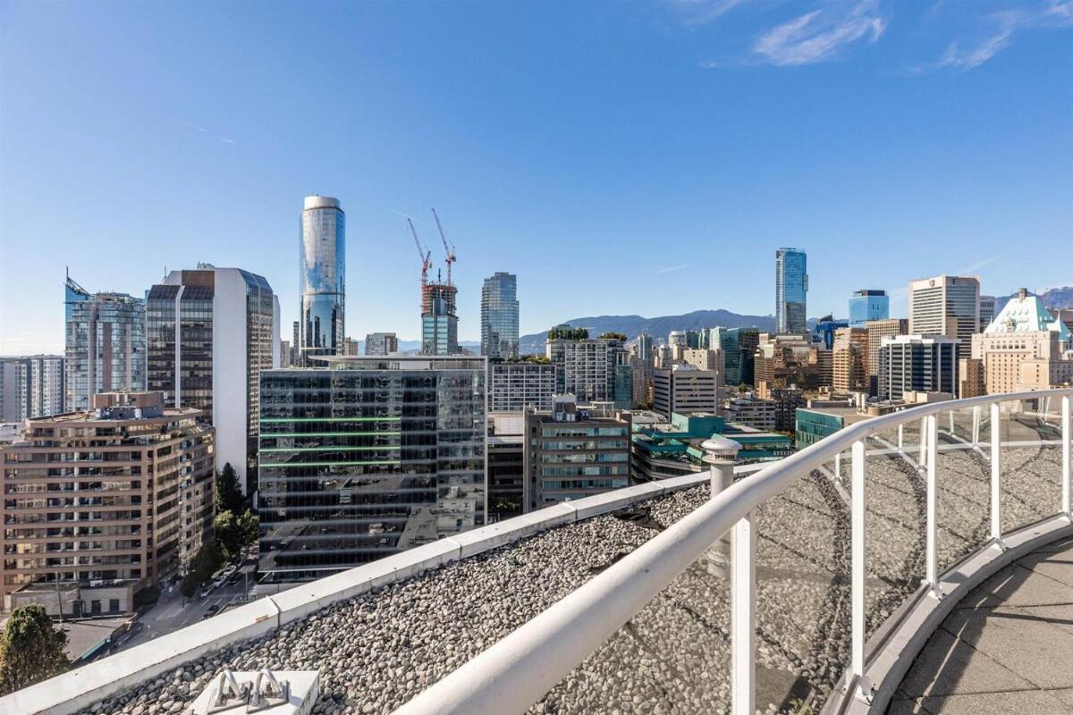 The Urban Loft Nest Apartment Vancouver Exterior photo